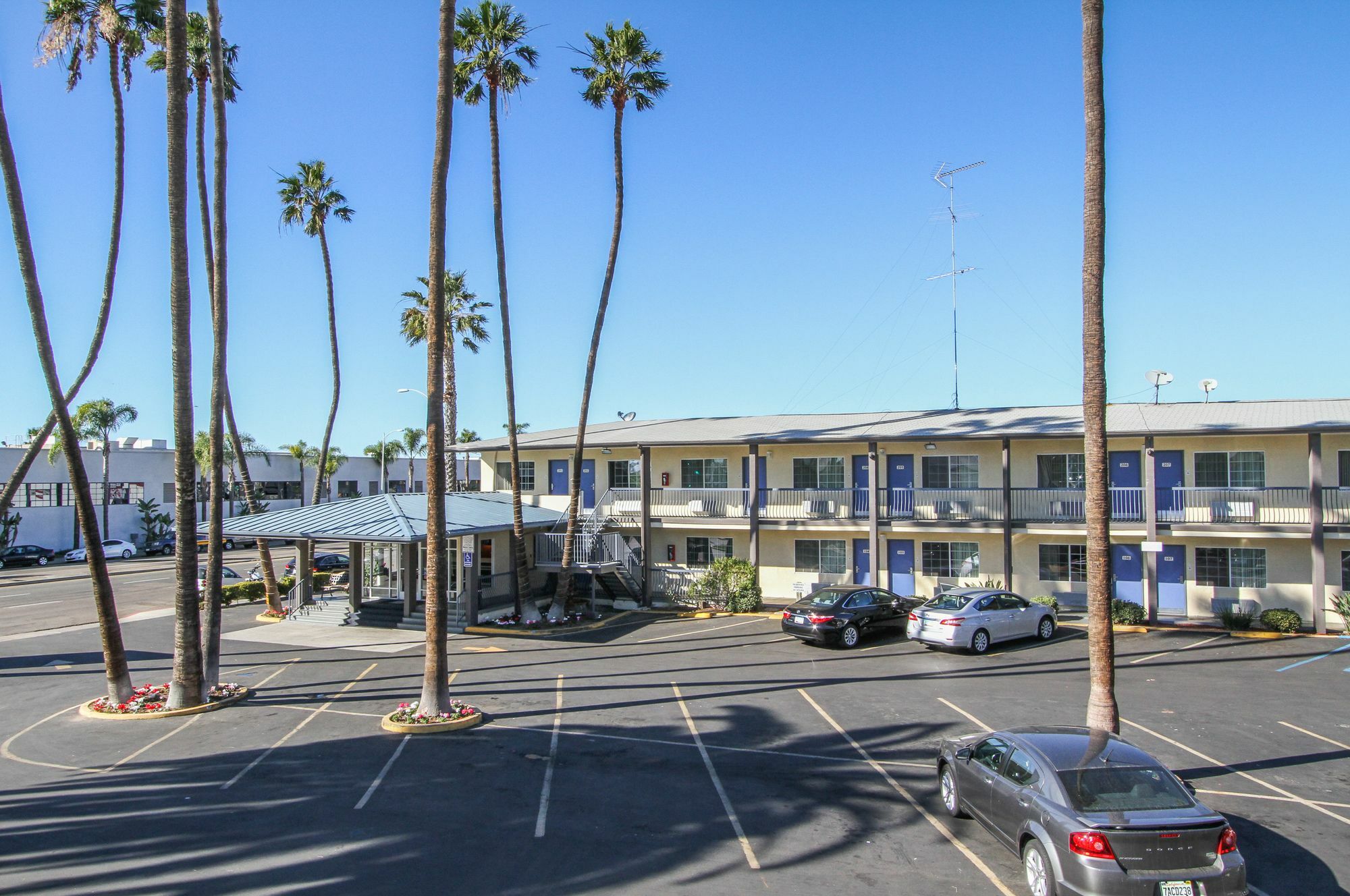 Motel 6 San Diego, Ca Airport Harbor Exterior foto